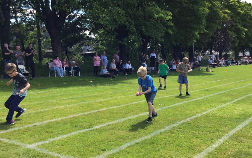 P4 Boys Egg and Spoon Race 3 