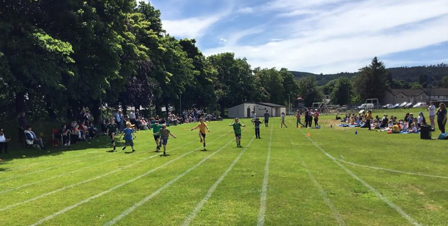 P4 Boys Skipping Race 