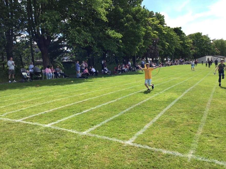 P6 Boys Skipping Race 3 